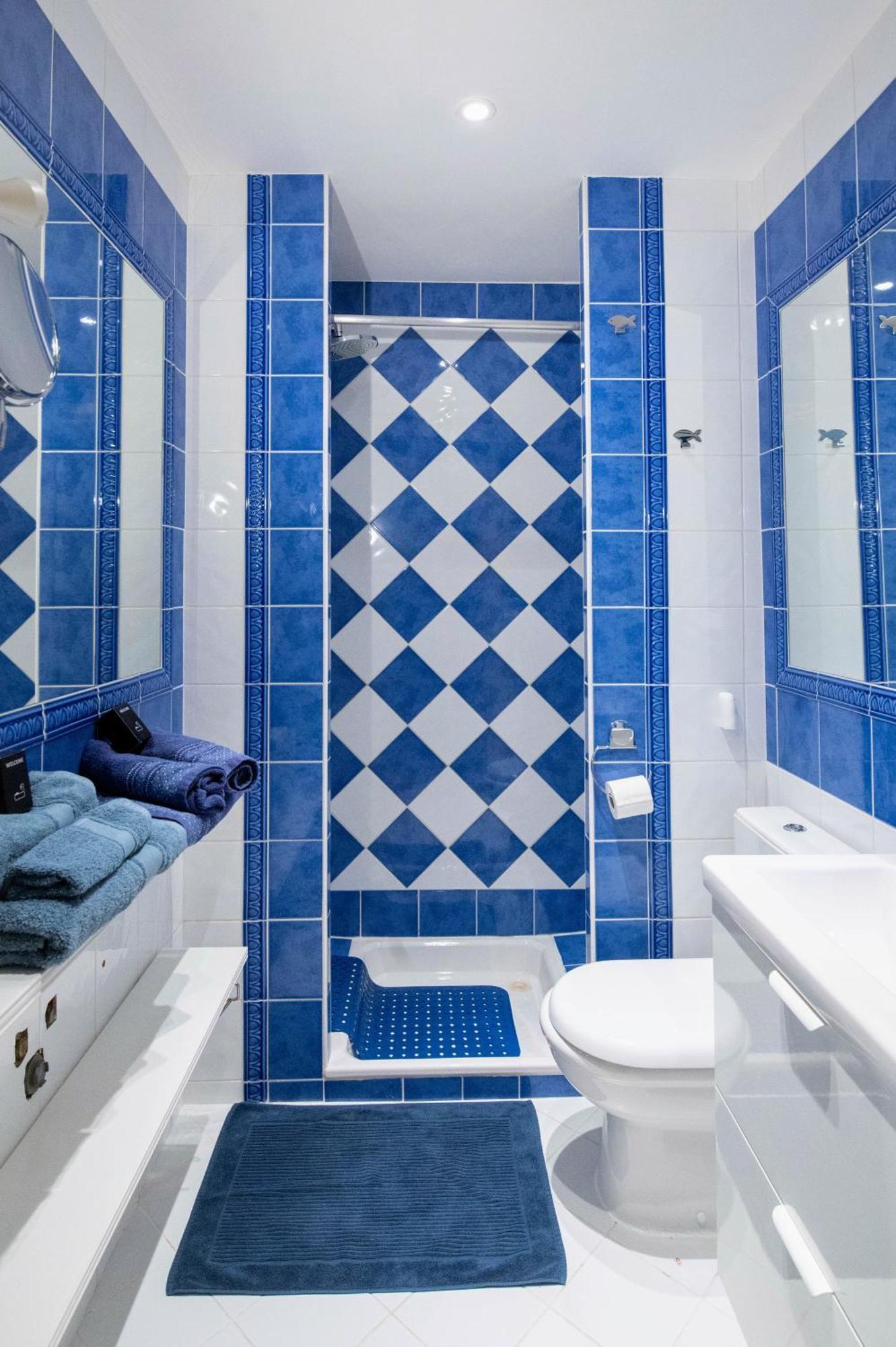 Appartamento Haliviera - Golden Square, 1Min From Beach Nizza Esterno foto